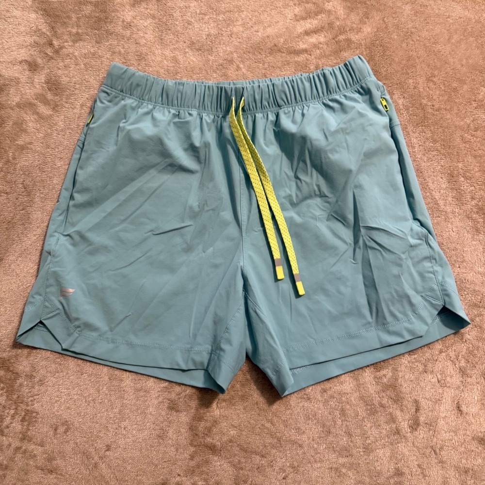 Fabletics Mens Light Blue Athletic Training Shorts Neon Yellow Drawstring 7in
